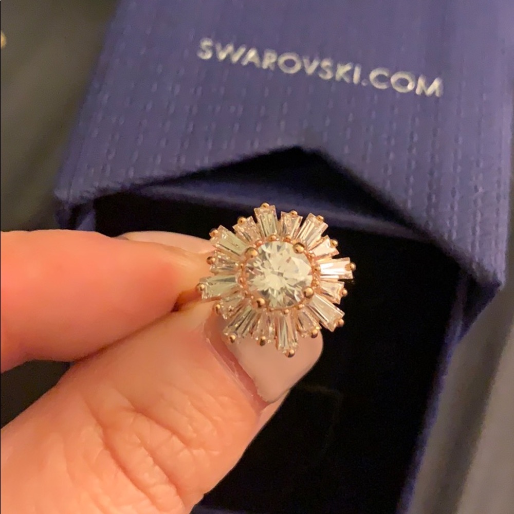 Swarovski rose gold starburst ring